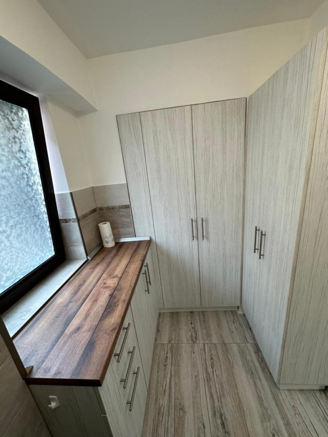 Nema S Apartment Braşov Exterior foto